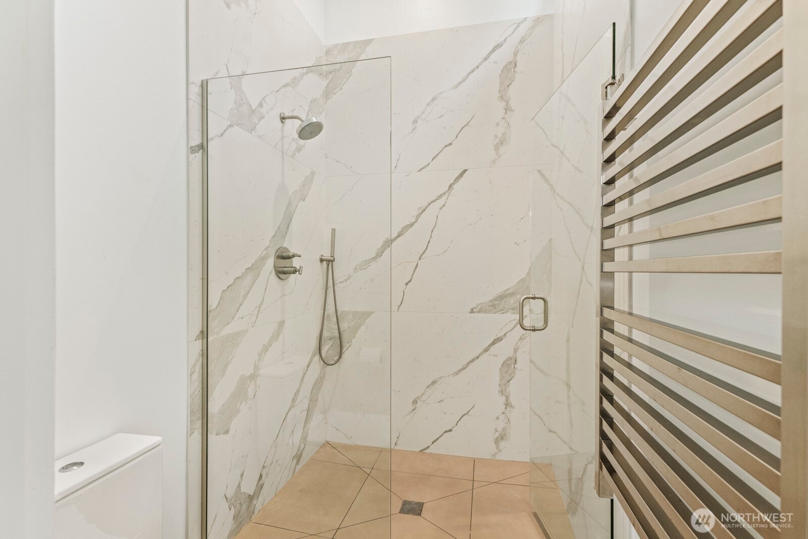 Bellevue, Washington, 98008, United States, 4 Bedrooms Bedrooms, ,5 BathroomsBathrooms,Residential,Active,1960111