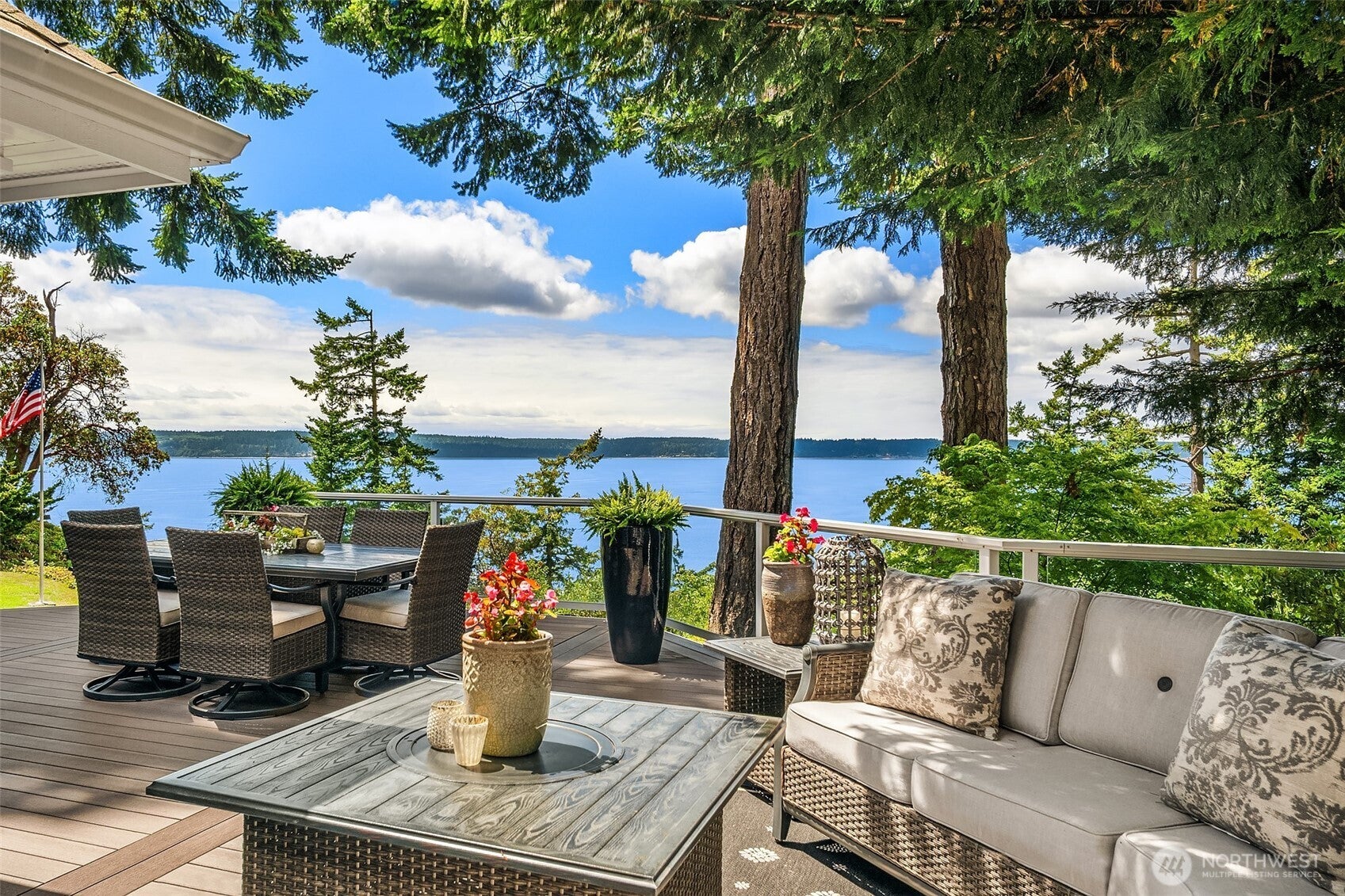 Camano Island, Washington, 98282, United States, 2 Bedrooms Bedrooms, ,2 BathroomsBathrooms,Residential,Active,1902927