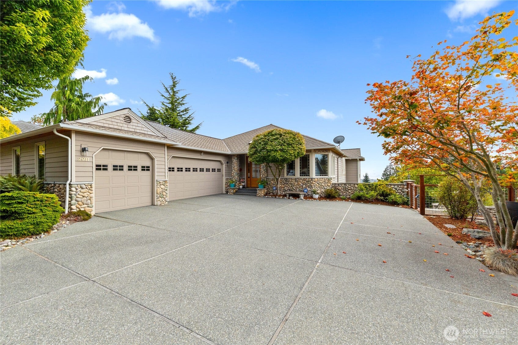 Anacortes, Washington, 98221, United States, 4 Bedrooms Bedrooms, ,3 BathroomsBathrooms,Residential,Pending,1968376