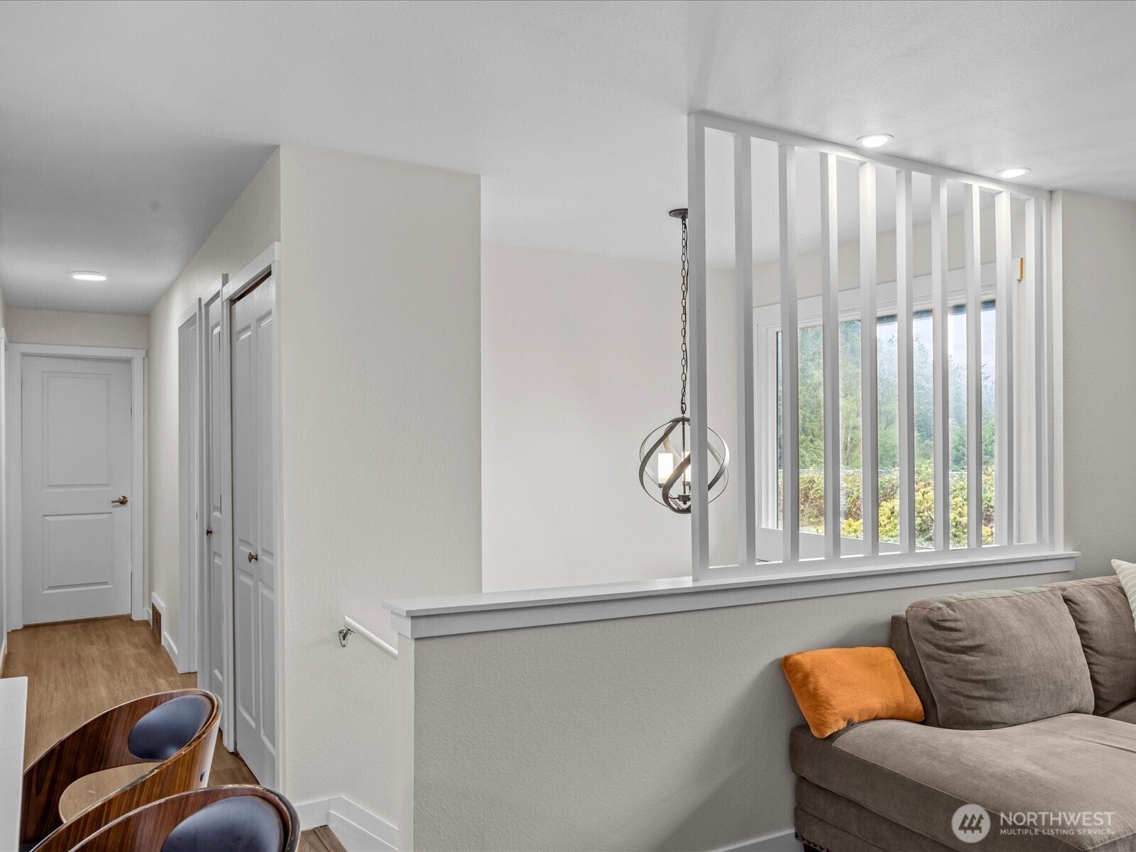 Kirkland, Washington, 98033, United States, 3 Bedrooms Bedrooms, ,3 BathroomsBathrooms,Residential,Active,1941339