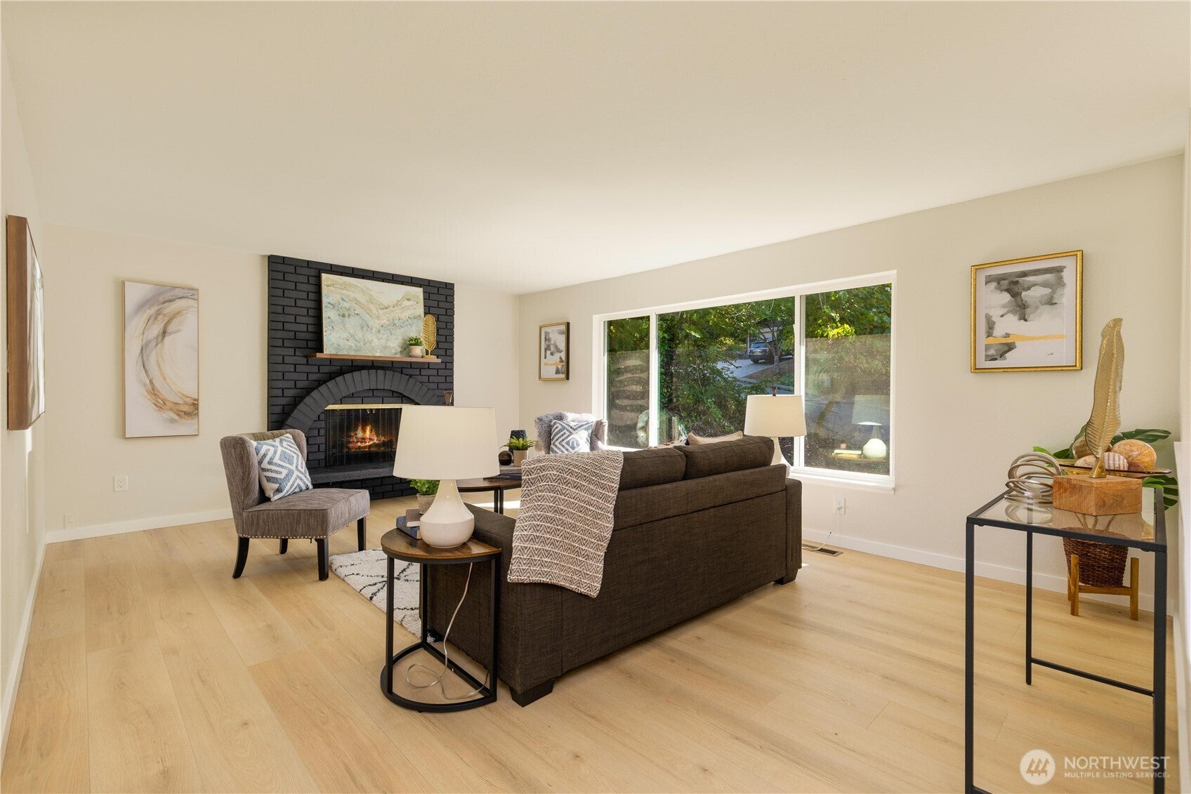 Woodinville, Washington, 98072, United States, 4 Bedrooms Bedrooms, ,3 BathroomsBathrooms,Residential,Active,1952507