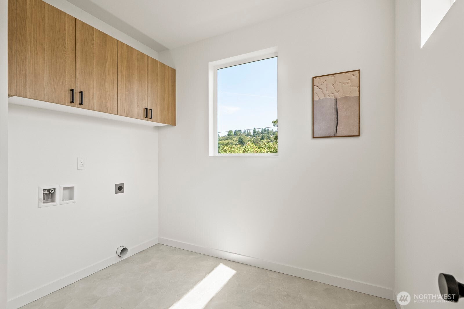 Seattle, Washington, 98116, United States, 4 Bedrooms Bedrooms, ,4 BathroomsBathrooms,Residential,Active,1944091