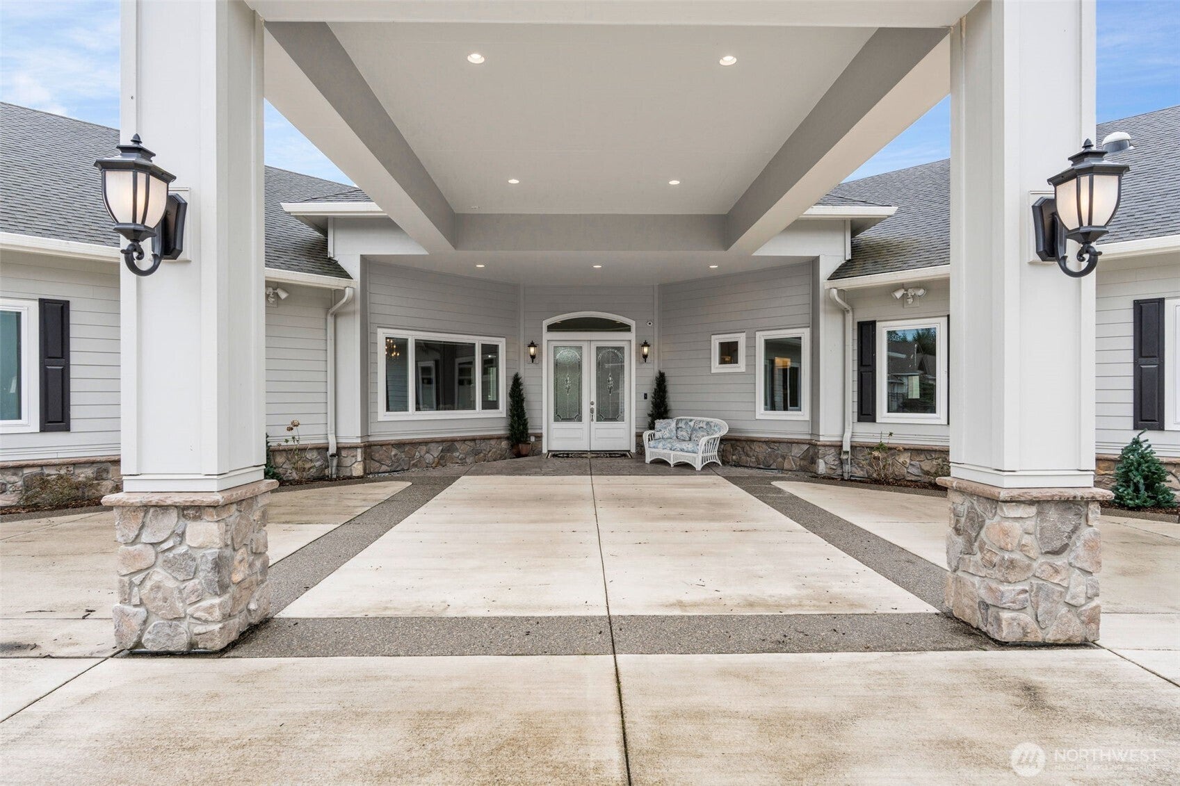 Woodland, Washington, 98674, United States, 3 Bedrooms Bedrooms, ,4 BathroomsBathrooms,Residential,Active,2013456