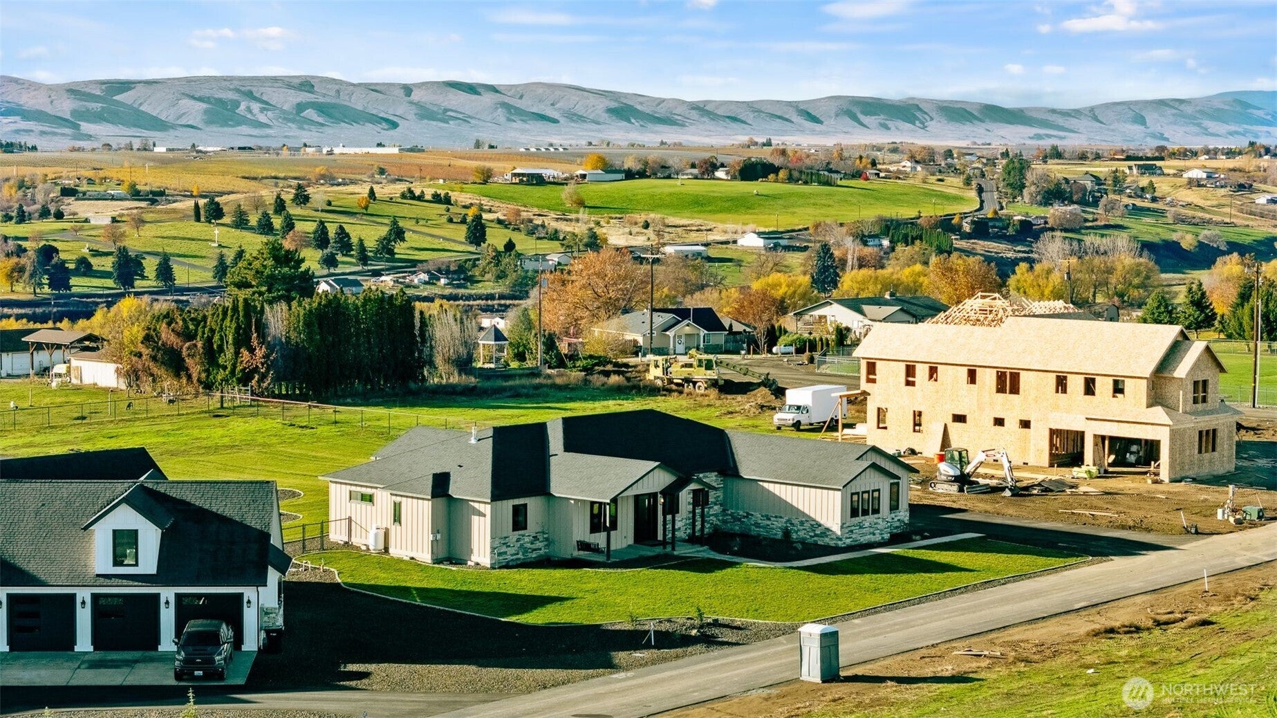 Yakima, Washington, 98908, United States, 4 Bedrooms Bedrooms, ,4 BathroomsBathrooms,Residential,Active,1993975