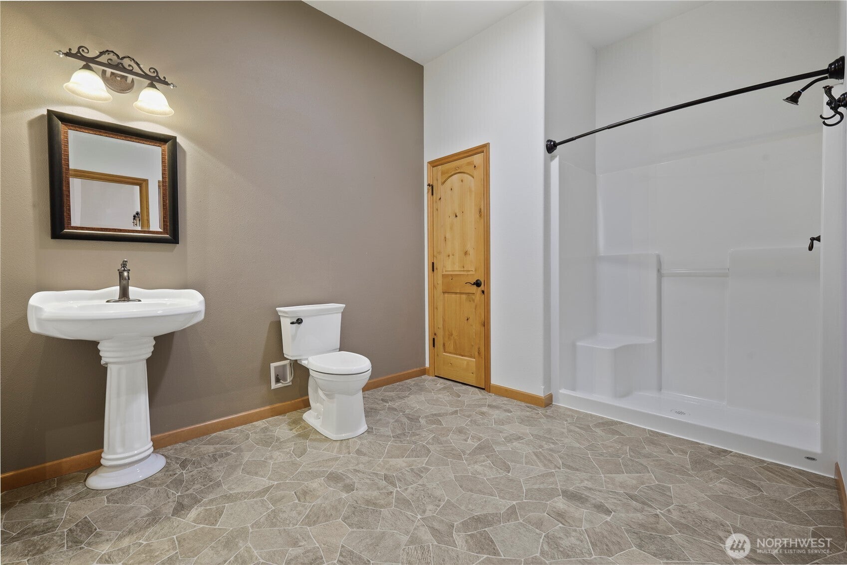 Olympia, Washington, 98513, United States, 3 Bedrooms Bedrooms, ,3 BathroomsBathrooms,Residential,Active,1919389