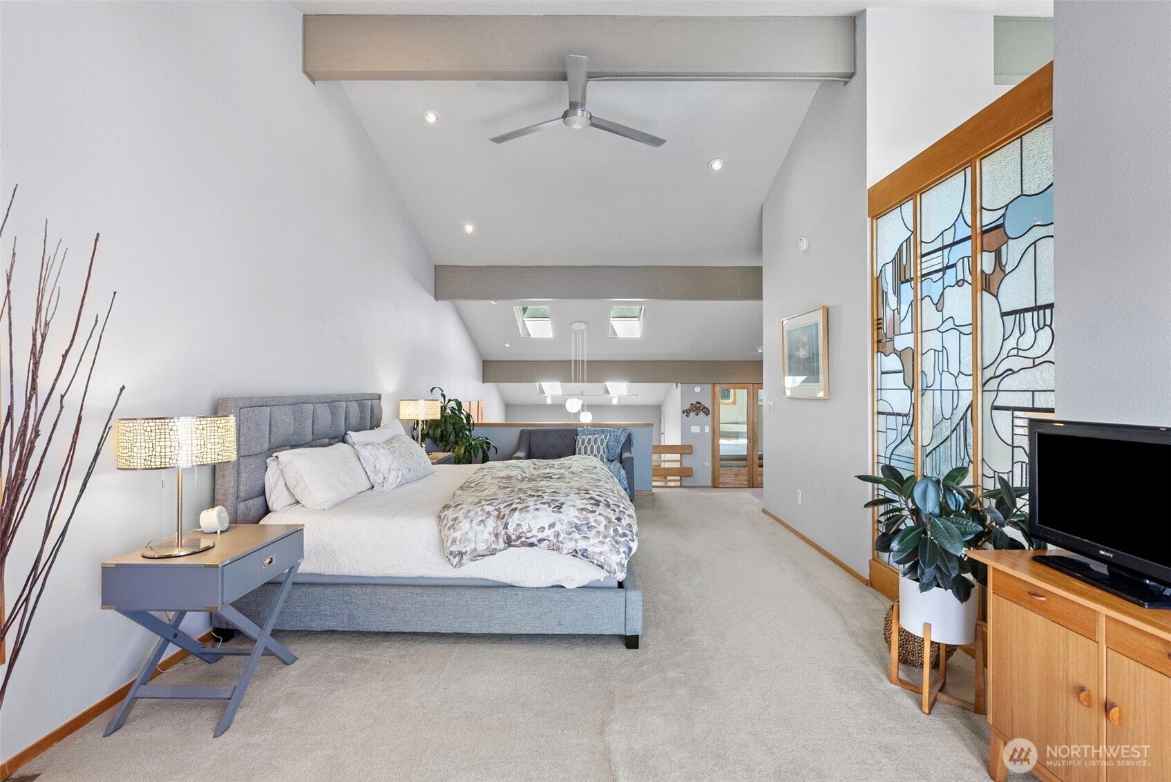 Gig Harbor, Washington, 98335, United States, 2 Bedrooms Bedrooms, ,4 BathroomsBathrooms,Residential,Active,1920248