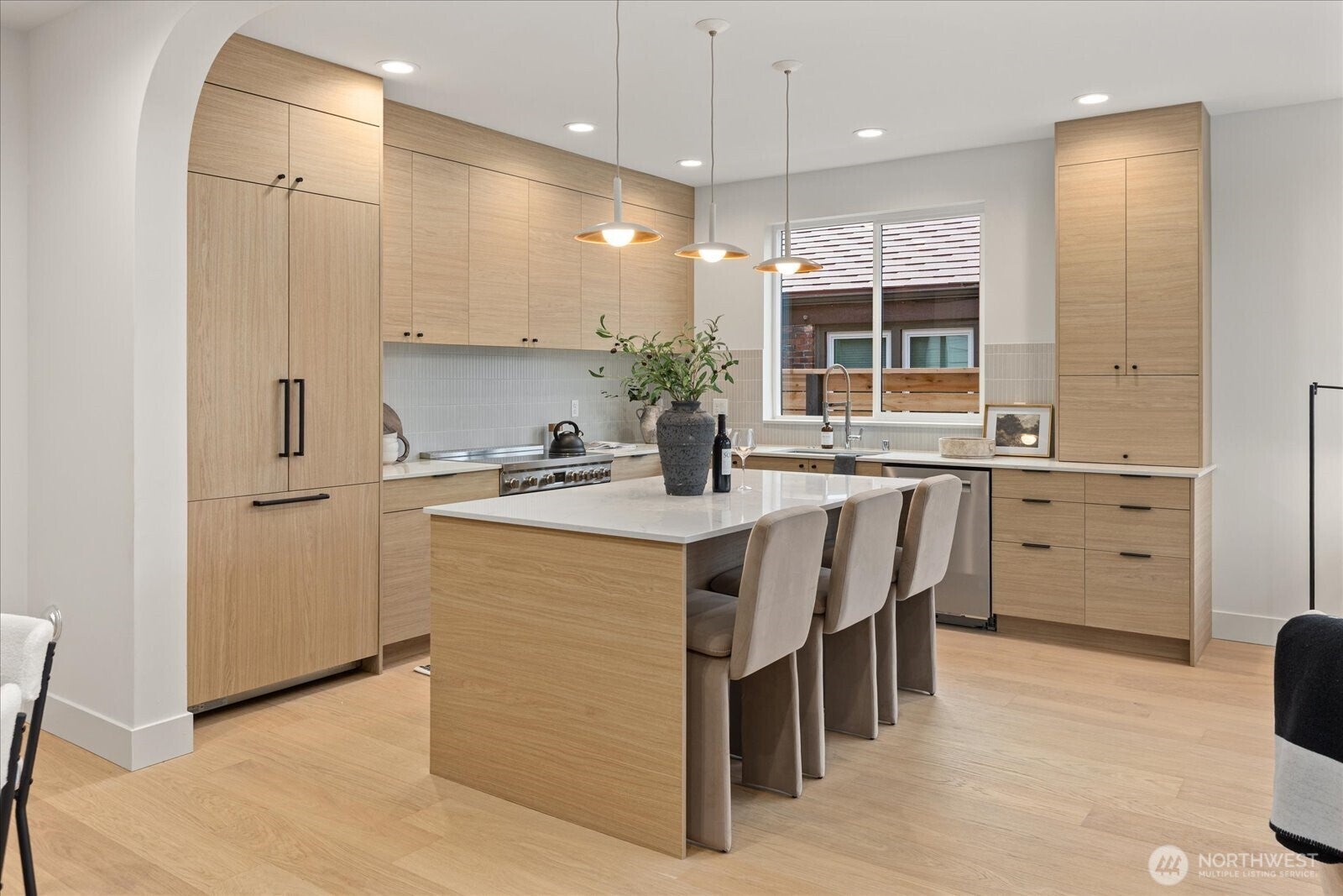 Seattle, Washington, 98107, United States, 4 Bedrooms Bedrooms, ,4 BathroomsBathrooms,Residential,Active,2008283