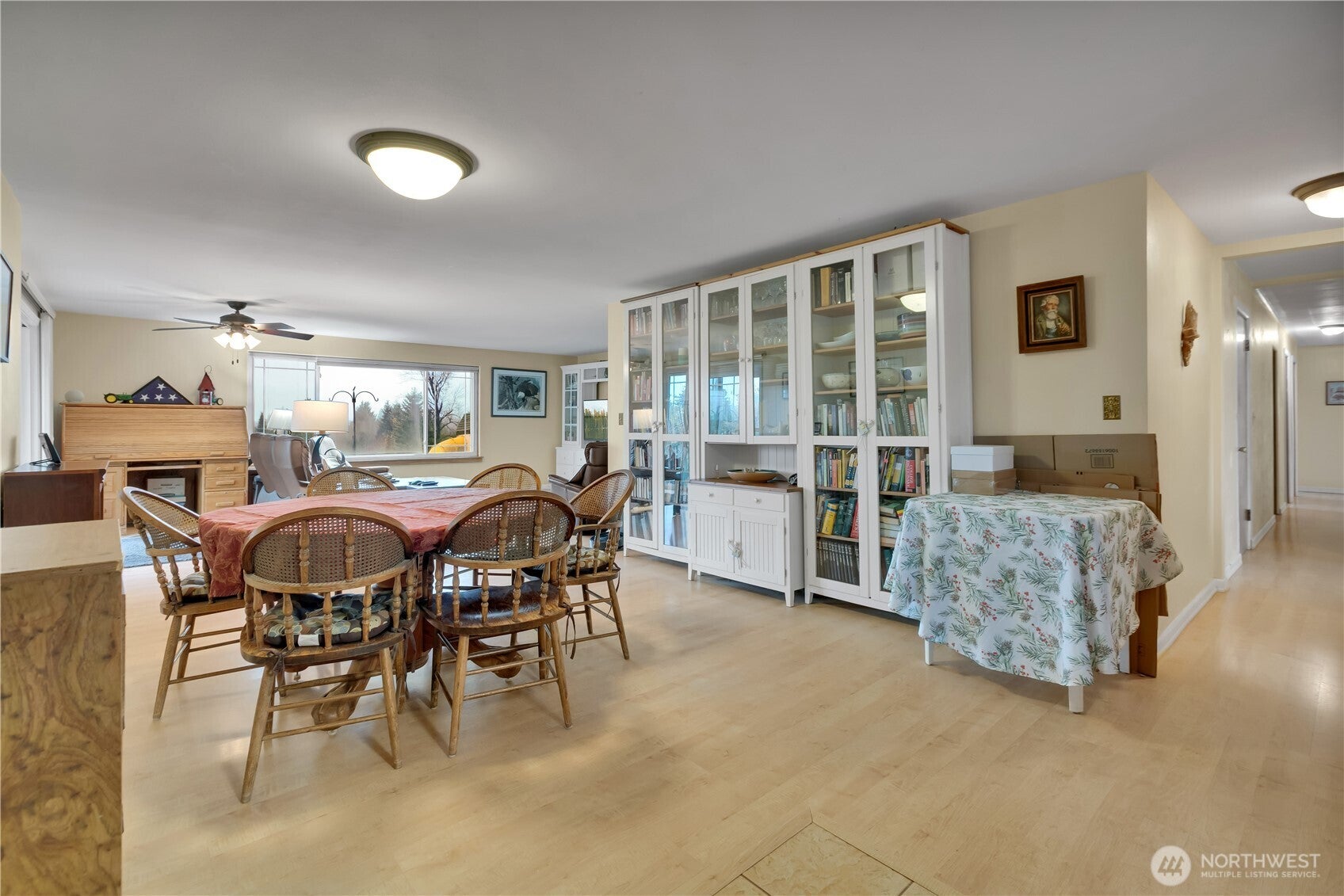 Kent, Washington, 98042, United States, 4 Bedrooms Bedrooms, ,4 BathroomsBathrooms,Residential,Active,1999176