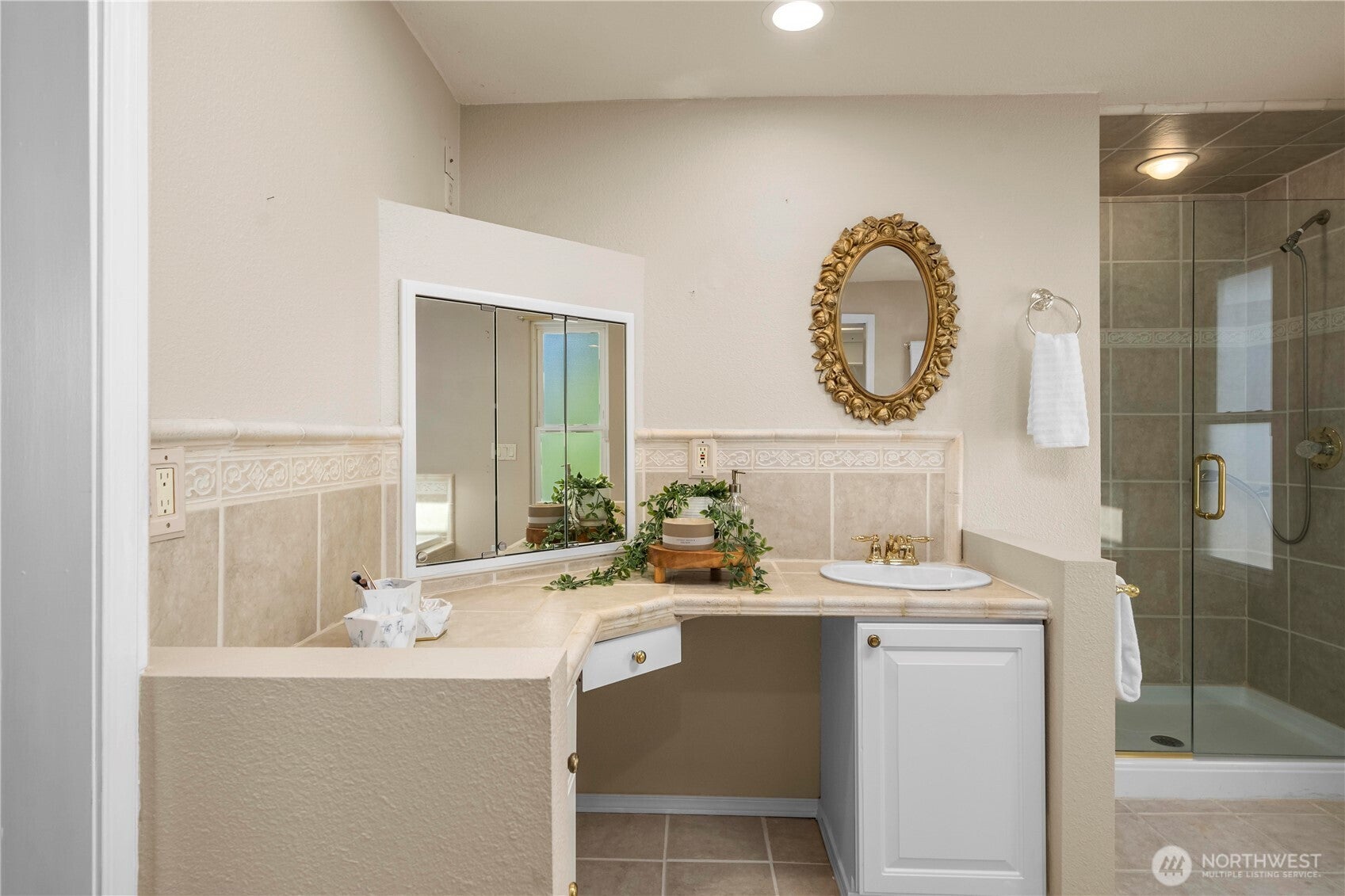 Gig Harbor, Washington, 98332, United States, 3 Bedrooms Bedrooms, ,3 BathroomsBathrooms,Residential,Active,1798071