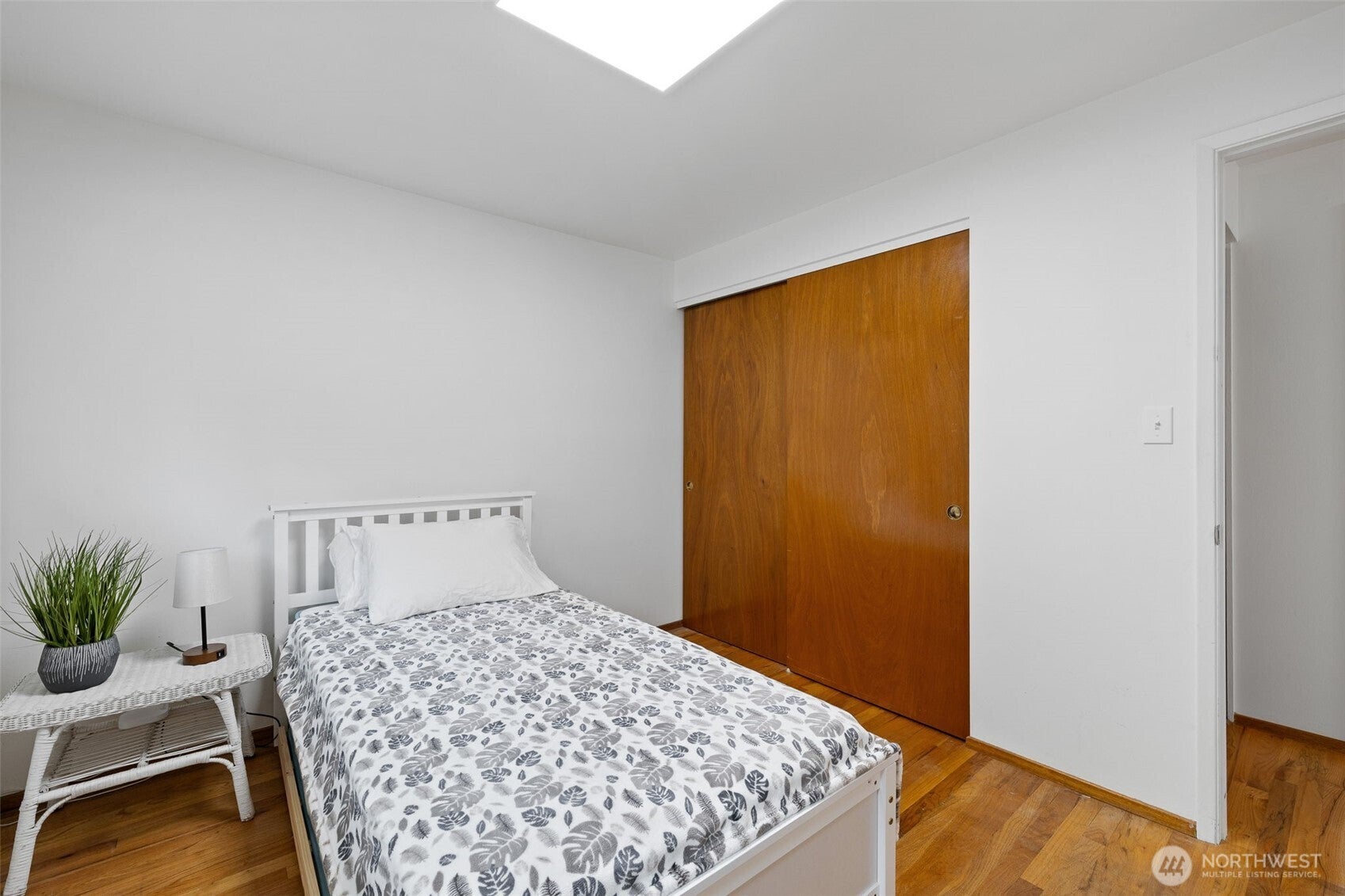 Bellevue, Washington, 98008, United States, 4 Bedrooms Bedrooms, ,2 BathroomsBathrooms,Residential,Active,1943800