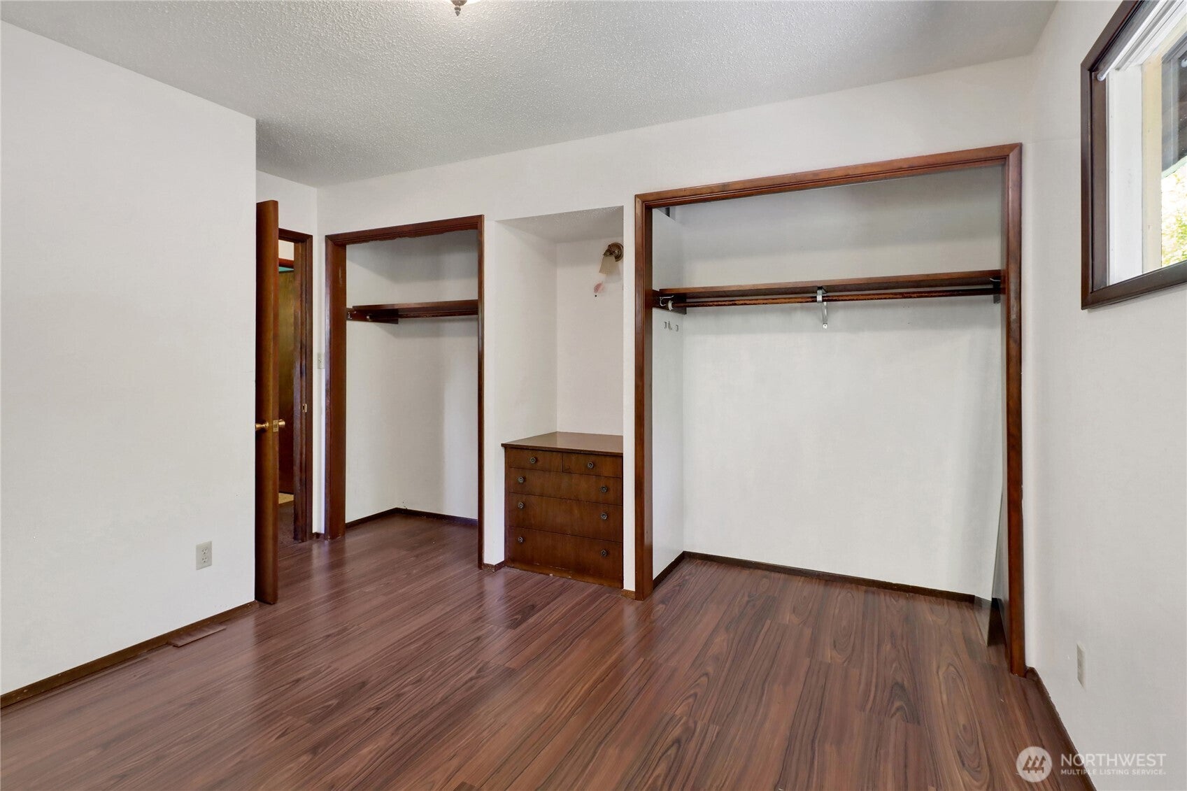 Bellingham, Washington, 98225, United States, 3 Bedrooms Bedrooms, ,2 BathroomsBathrooms,Residential,Active,1824012