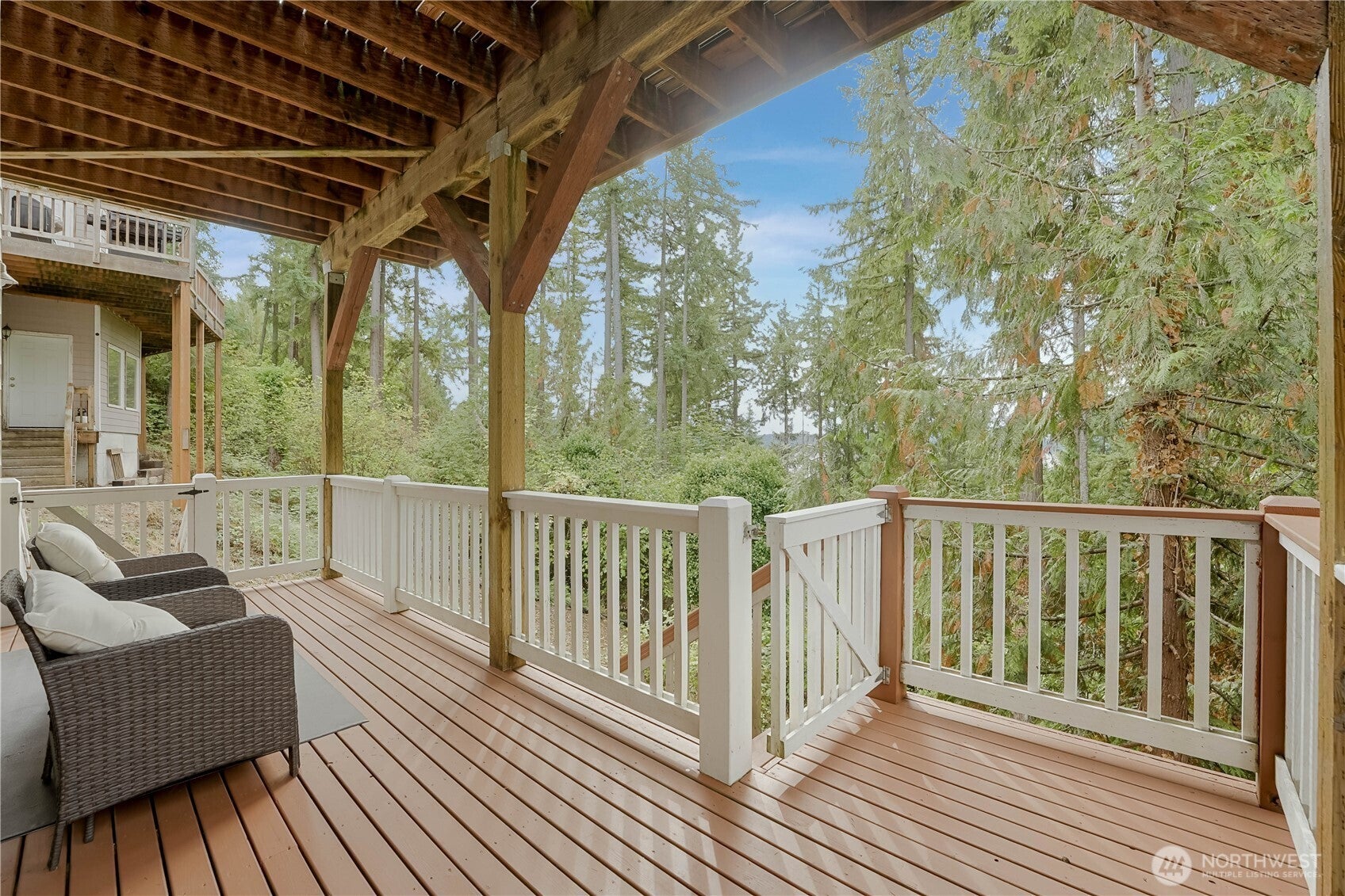 Sammamish, Washington, 98074, United States, 5 Bedrooms Bedrooms, ,4 BathroomsBathrooms,Residential,Active,1953706