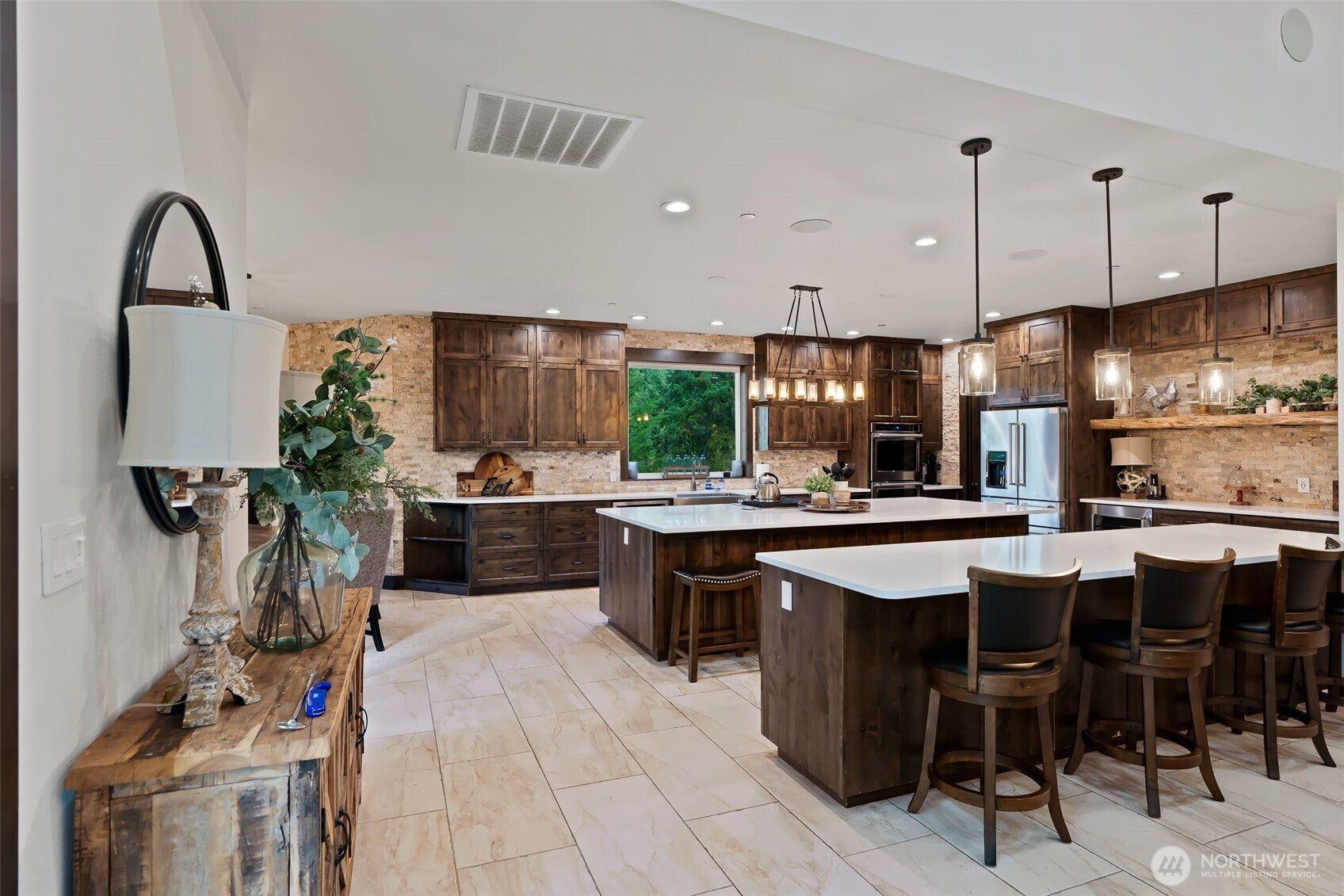 Cle Elum, Washington, 98922, United States, 4 Bedrooms Bedrooms, ,5 BathroomsBathrooms,Residential,Active,1965788