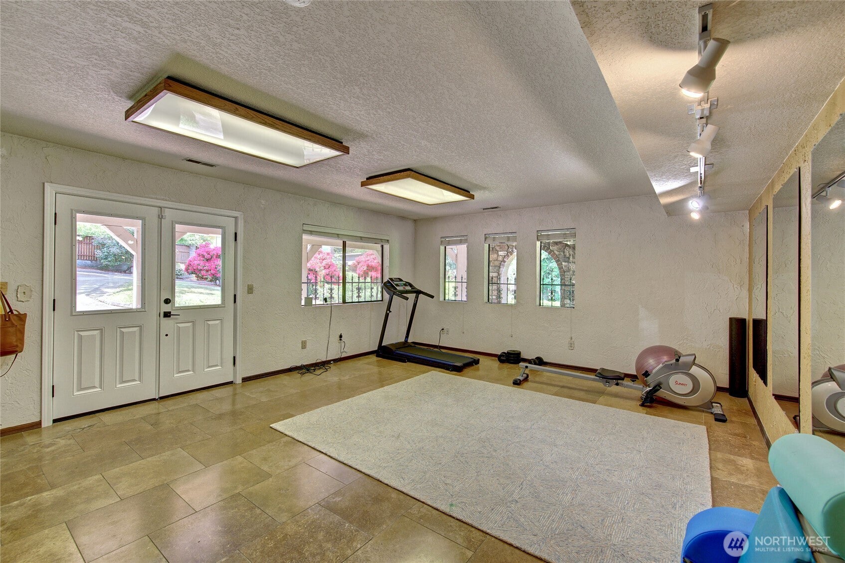 Auburn, Washington, 98092, United States, 3 Bedrooms Bedrooms, ,5 BathroomsBathrooms,Residential,Active,1843465