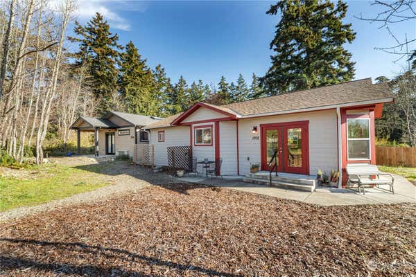 1702 SPRUCE ST, PORT TOWNSEND, WA 98368 - Image 1