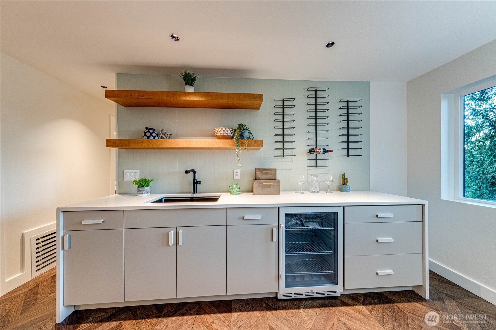 Bothell, Washington, 98021, United States, 4 Bedrooms Bedrooms, ,3 BathroomsBathrooms,Residential,Active,2012228