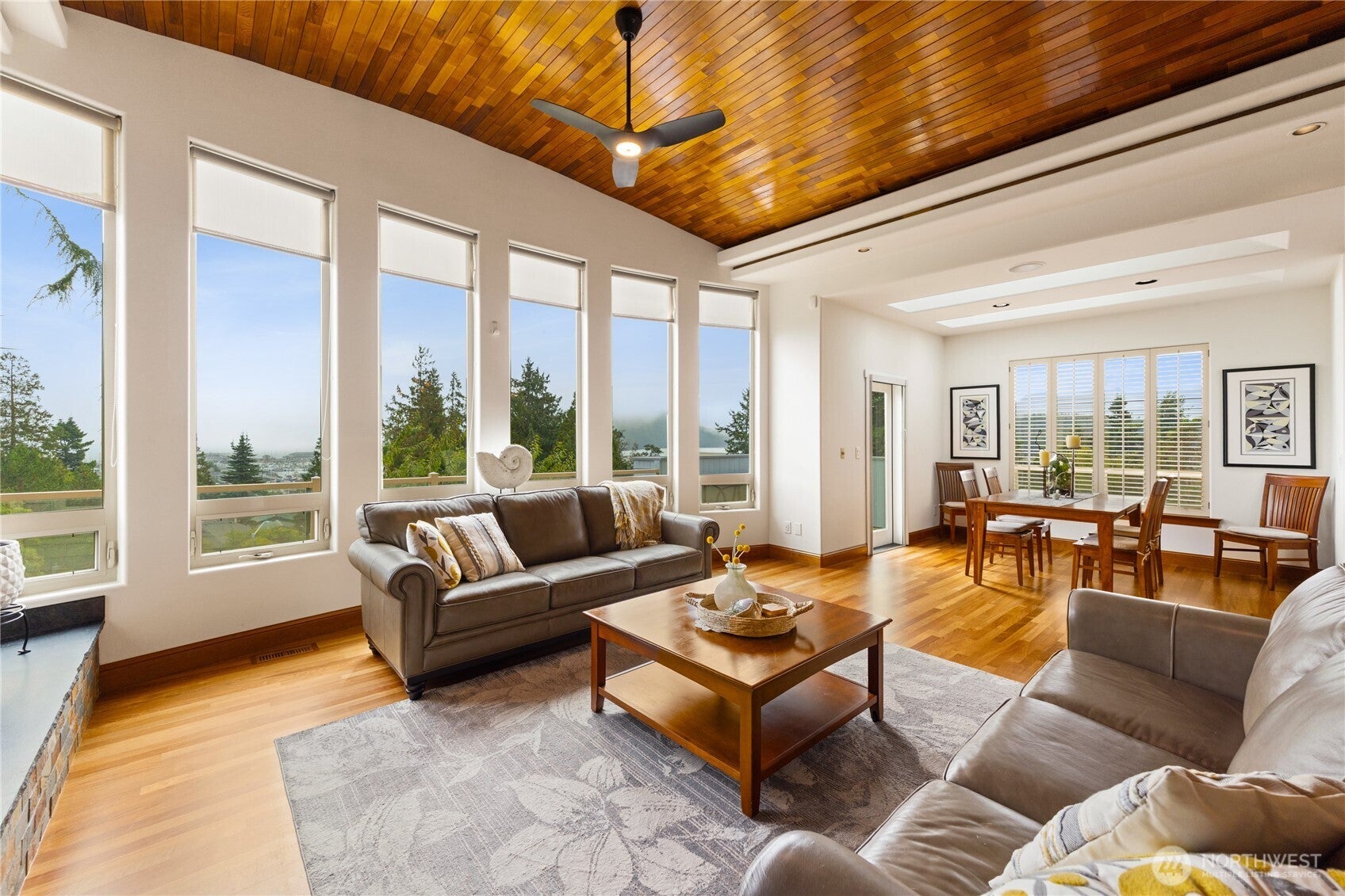 Anacortes, Washington, 98221, United States, 4 Bedrooms Bedrooms, ,3 BathroomsBathrooms,Residential,Pending,1968376