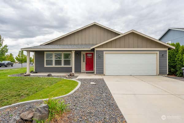 300 N SHRIKE ST, MOSES LAKE, WA 98837 - Image 1