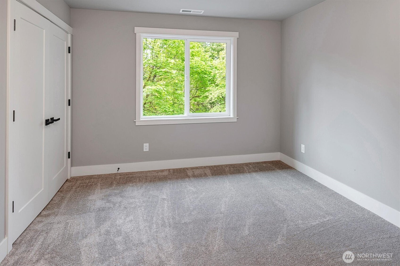 Sammamish, Washington, 98074, United States, 4 Bedrooms Bedrooms, ,4 BathroomsBathrooms,Residential,Active,1886848