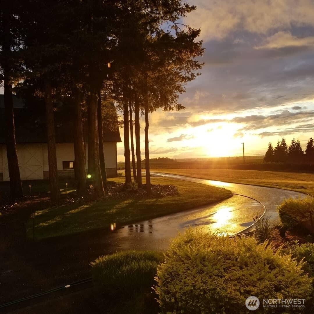 Lynden, Washington, 98264, United States, 4 Bedrooms Bedrooms, ,4 BathroomsBathrooms,Residential,Active,1922316
