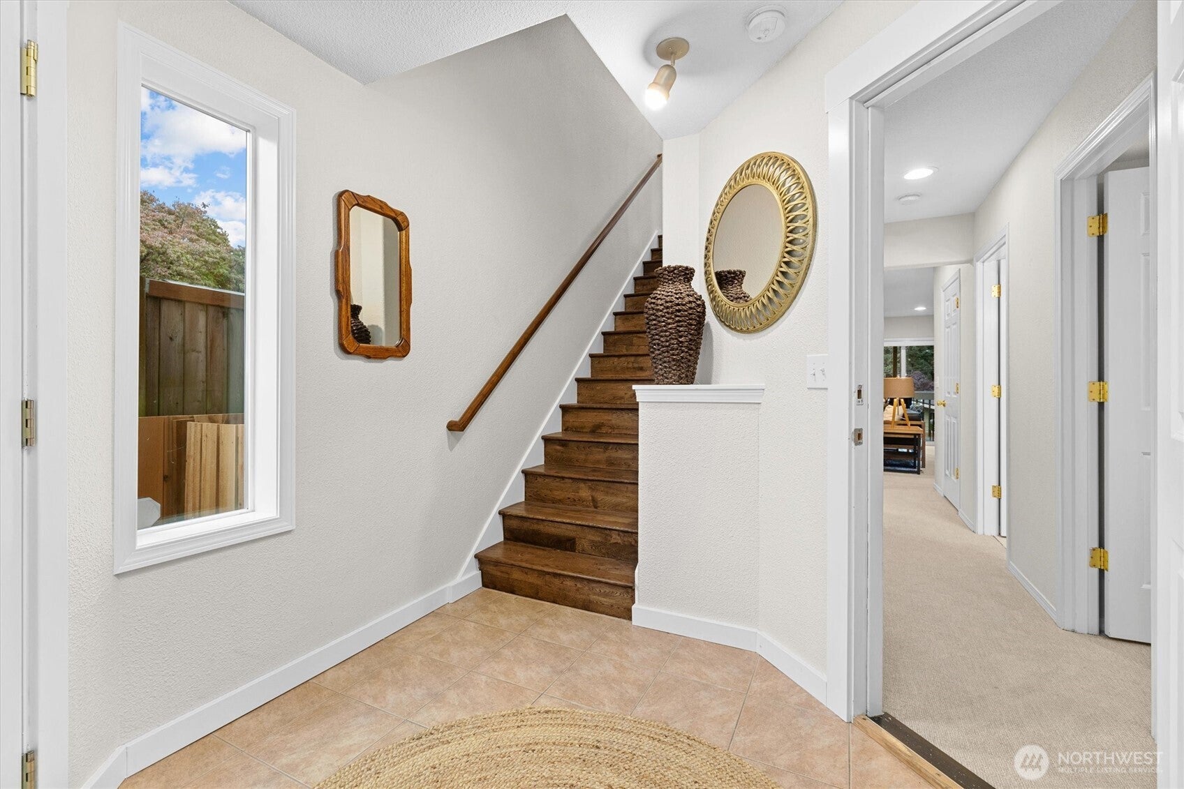 Seattle, Washington, 98118, United States, 4 Bedrooms Bedrooms, ,4 BathroomsBathrooms,Residential,Active,1941394