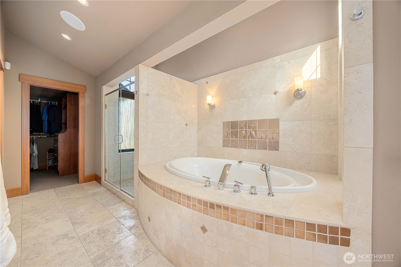 Chelan, Washington, 98816, United States, 4 Bedrooms Bedrooms, ,4 BathroomsBathrooms,Residential,Active,1869141