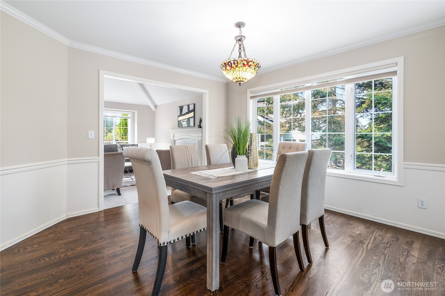 Issaquah, Washington, 98027, United States, 4 Bedrooms Bedrooms, ,2 BathroomsBathrooms,Residential,Active,1914844