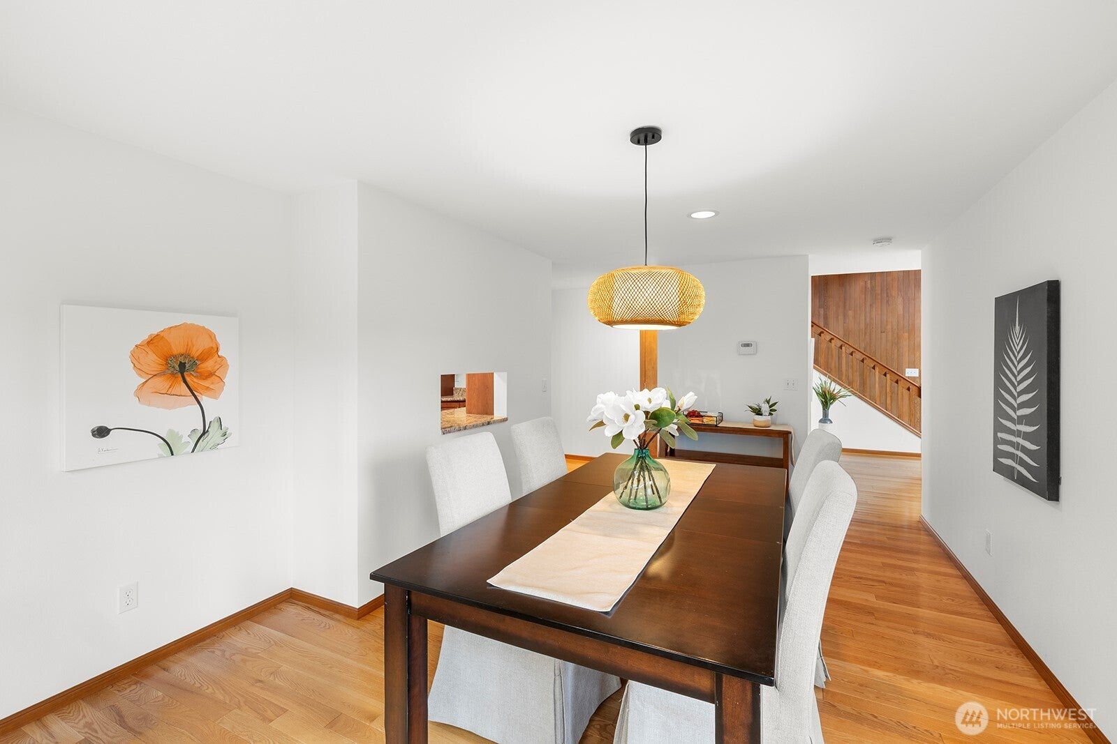 Issaquah, Washington, 98027, United States, 4 Bedrooms Bedrooms, ,3 BathroomsBathrooms,Residential,Active,1952447