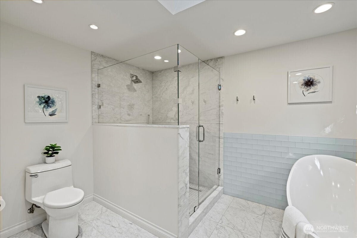 Redmond, Washington, 98052, United States, 4 Bedrooms Bedrooms, ,3 BathroomsBathrooms,Residential,Active,1953683