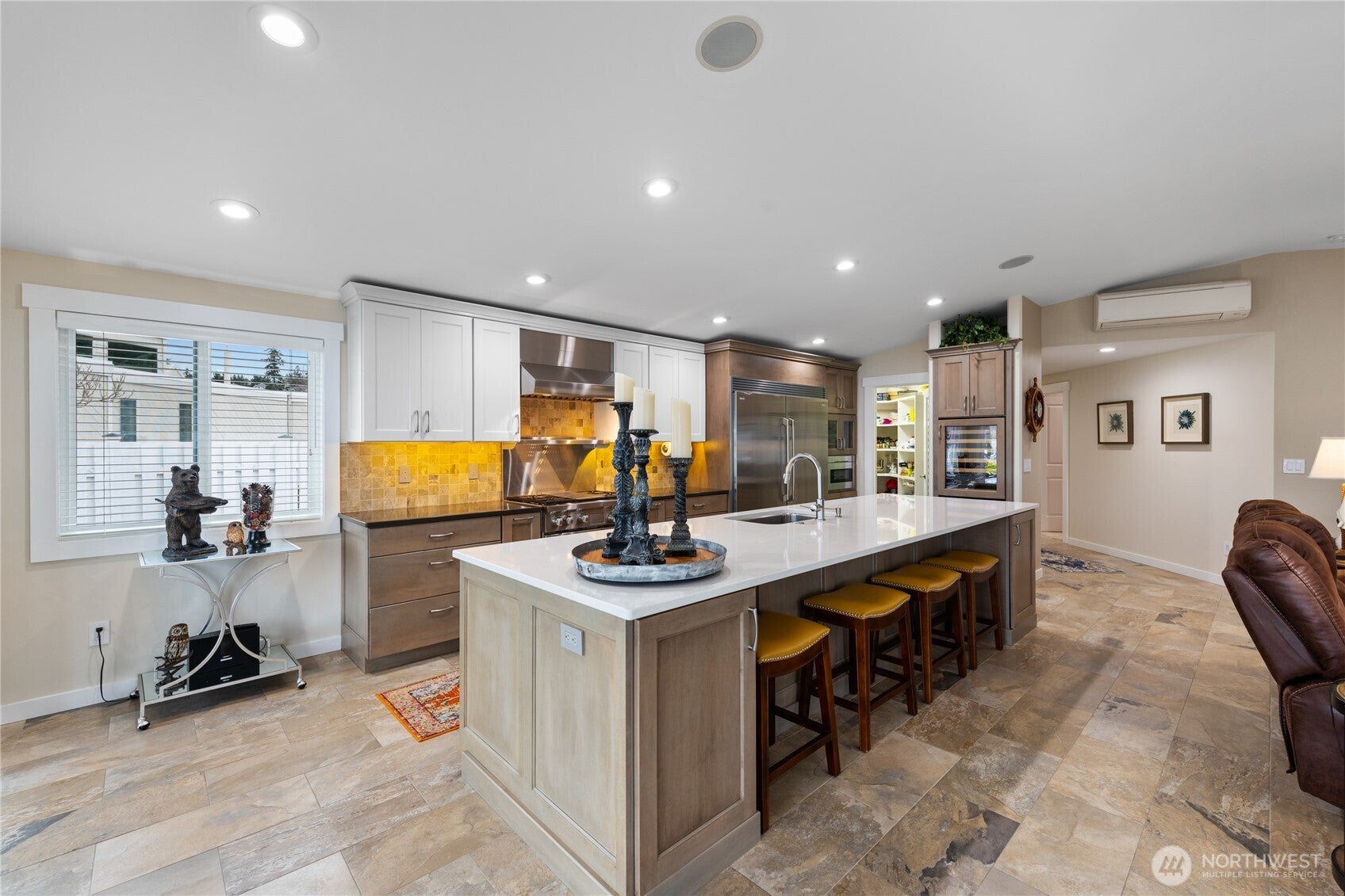 Anacortes, Washington, 98221, United States, 3 Bedrooms Bedrooms, ,2 BathroomsBathrooms,Residential,Active,2009181