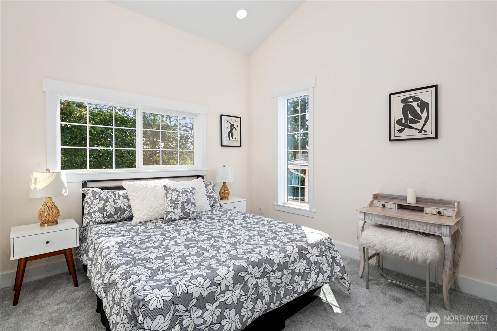 Lake Forest Park, Washington, 98043, United States, 4 Bedrooms Bedrooms, ,3 BathroomsBathrooms,Residential,Active,2002668