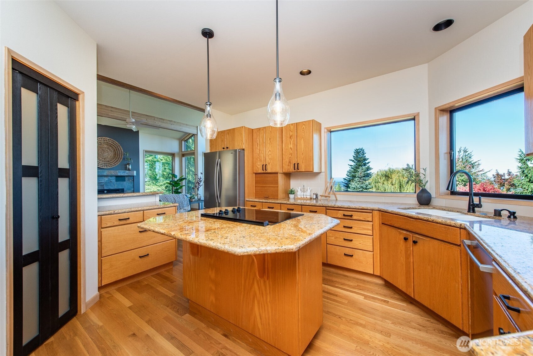 Sequim, Washington, 98382, United States, 3 Bedrooms Bedrooms, ,3 BathroomsBathrooms,Residential,Active,1968097