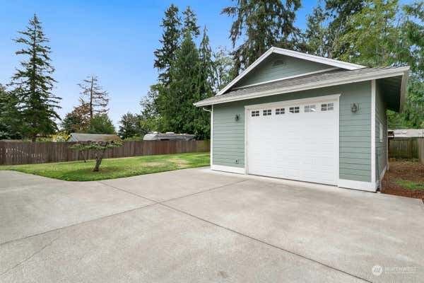 20411 70TH ST E, BONNEY LAKE, WA 98391, photo 2 of 36