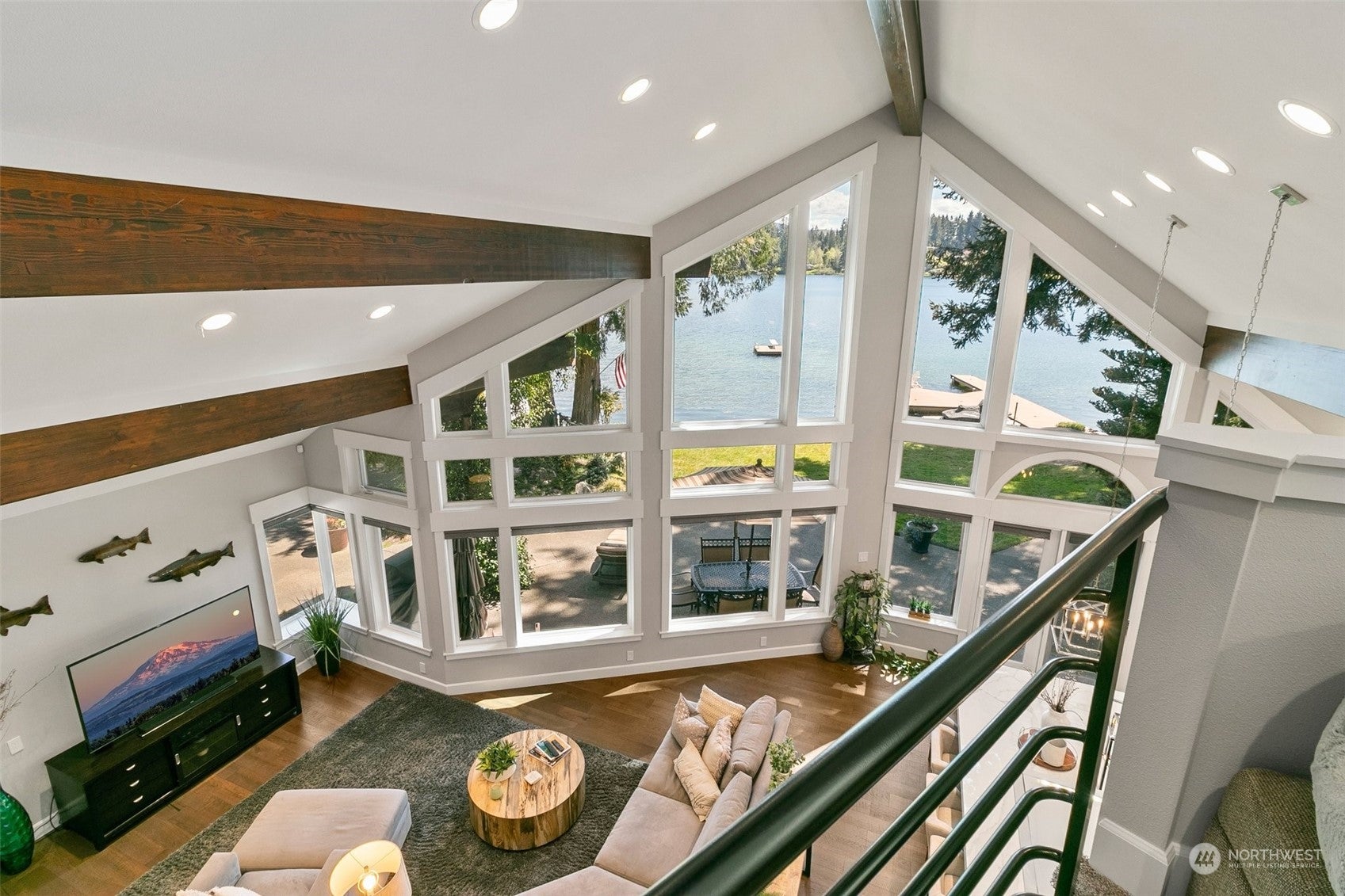 Eatonville, Washington, 98328, United States, 3 Bedrooms Bedrooms, ,4 BathroomsBathrooms,Residential,Pending,1702293