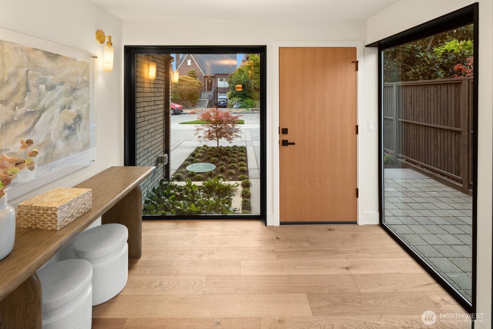 Seattle, Washington, 98118, United States, 5 Bedrooms Bedrooms, ,4 BathroomsBathrooms,Residential,Active,1909862