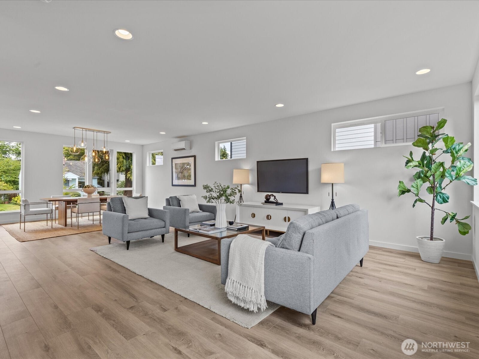 Seattle, Washington, 98117, United States, 4 Bedrooms Bedrooms, ,4 BathroomsBathrooms,Residential,Active,1892443