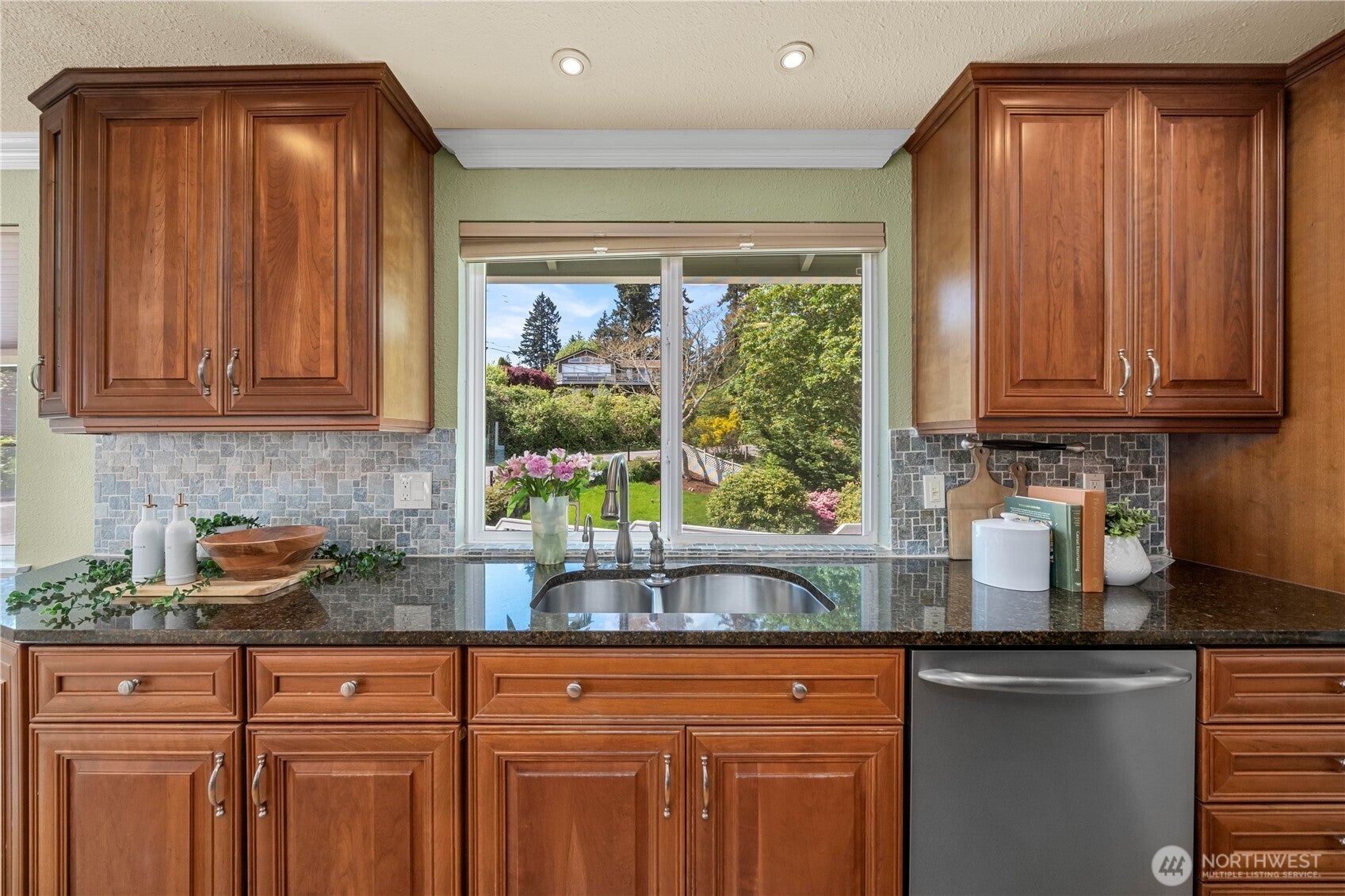 Gig Harbor, Washington, 98332, United States, 3 Bedrooms Bedrooms, ,3 BathroomsBathrooms,Residential,Active,1798071