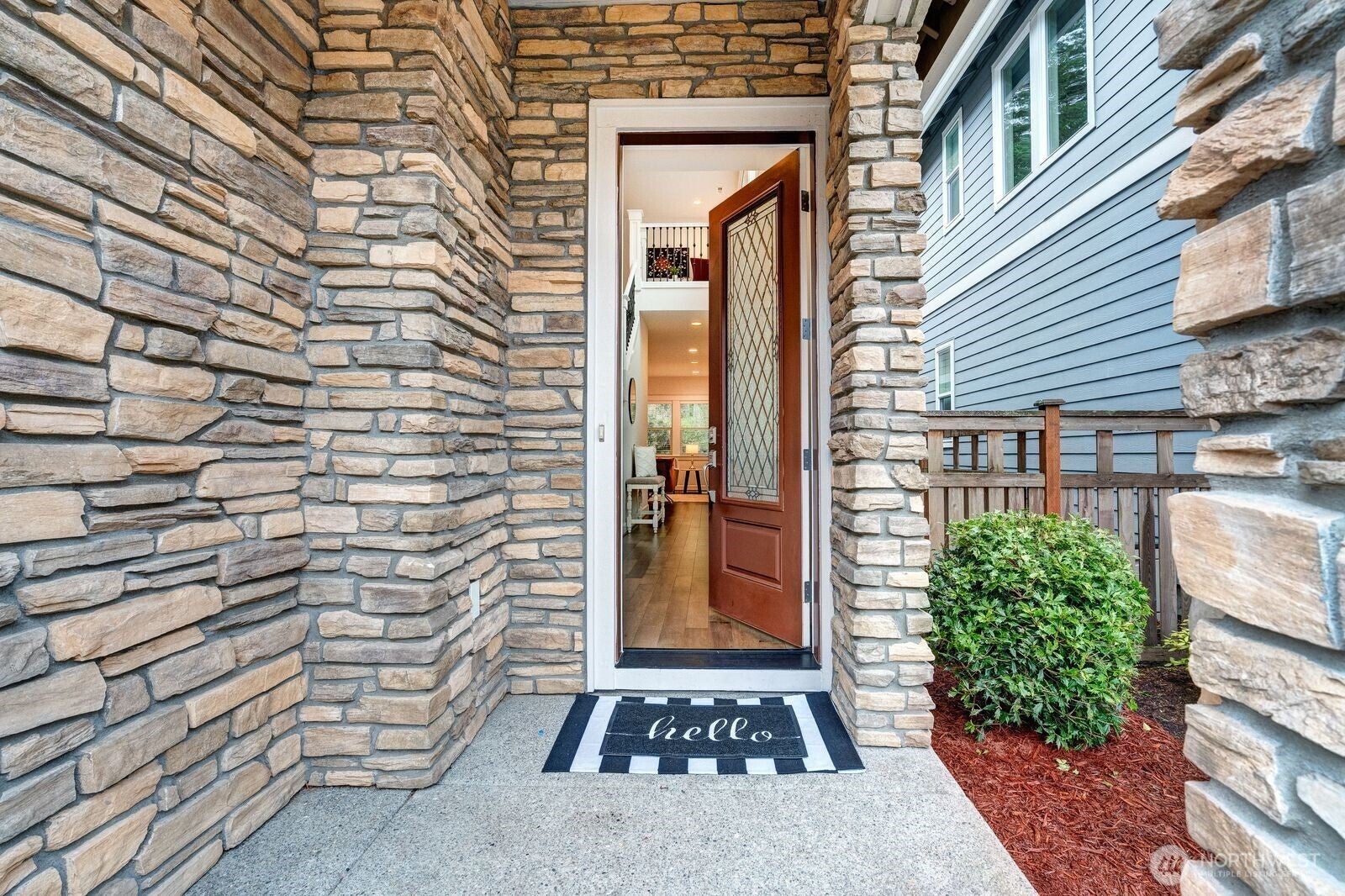 Issaquah, Washington, 98029, United States, 4 Bedrooms Bedrooms, ,3 BathroomsBathrooms,Residential,Active,2015456