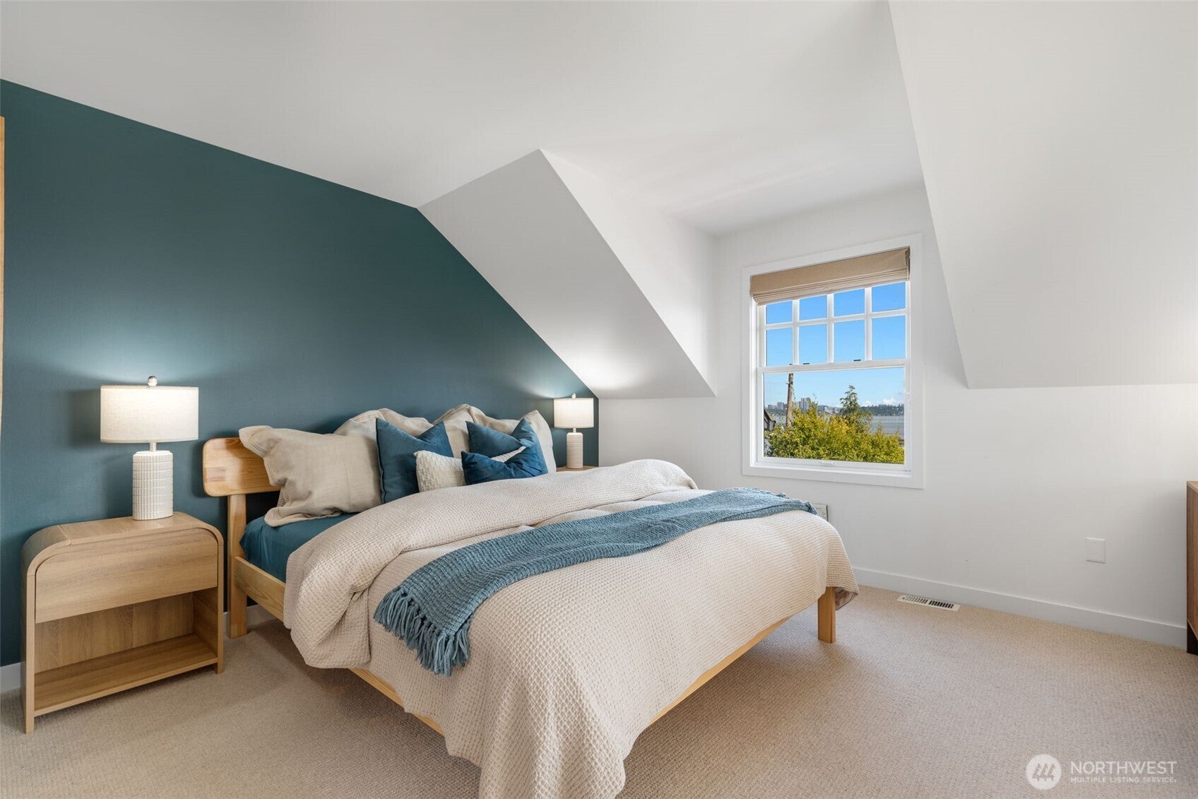 Seattle, Washington, 98144, United States, 5 Bedrooms Bedrooms, ,4 BathroomsBathrooms,Residential,Active,1988732