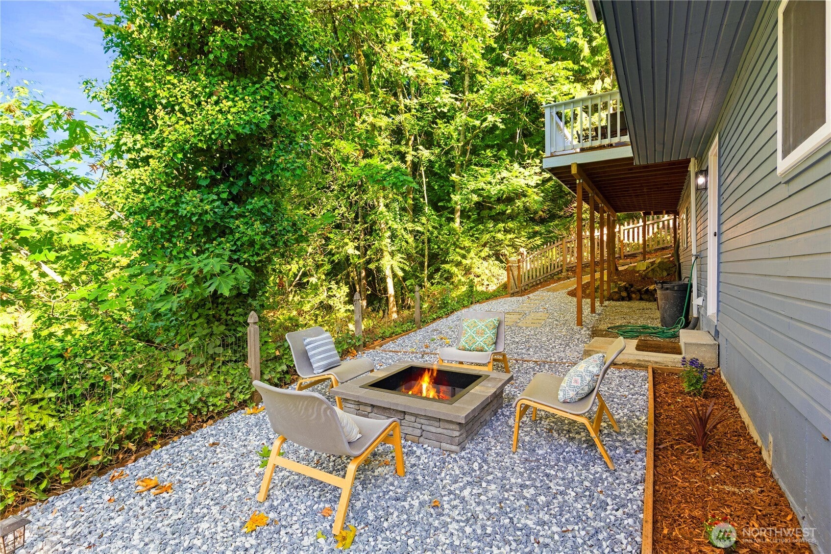 Woodinville, Washington, 98072, United States, 4 Bedrooms Bedrooms, ,3 BathroomsBathrooms,Residential,Active,1952507