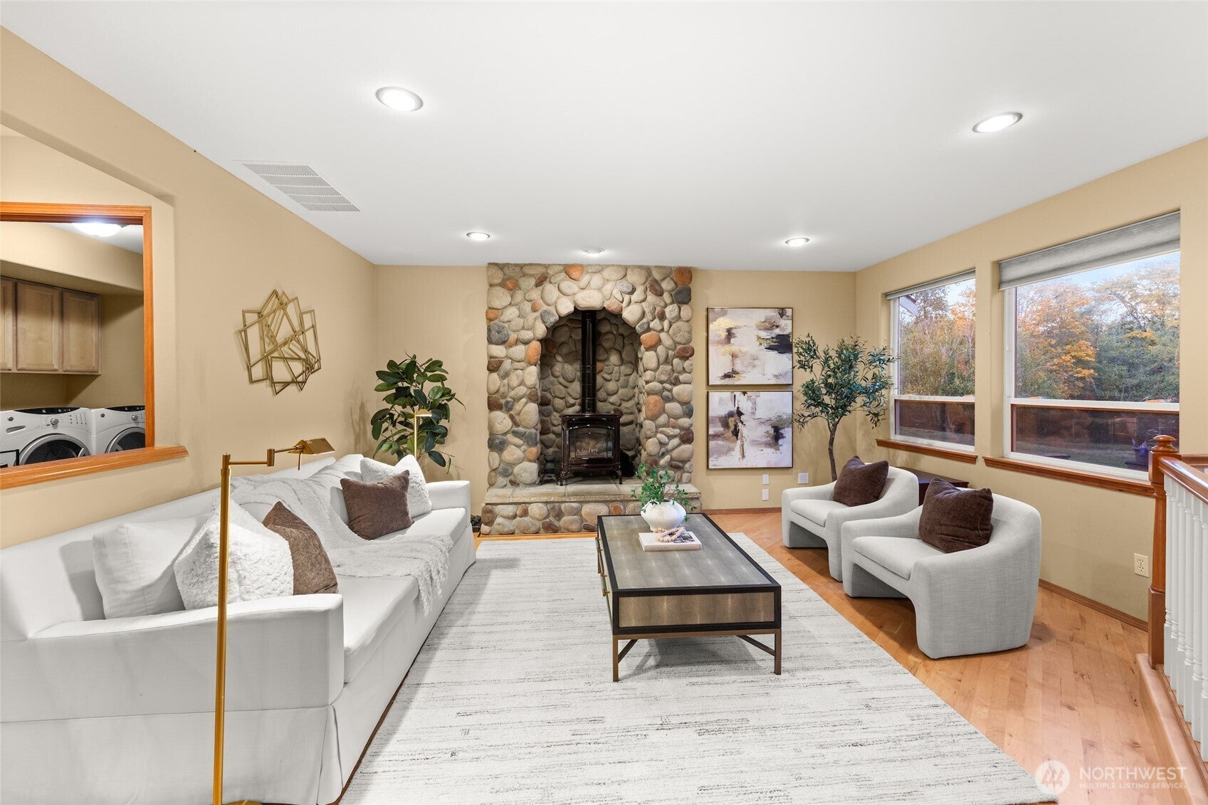 Auburn, Washington, 98092, United States, 4 Bedrooms Bedrooms, ,3 BathroomsBathrooms,Residential,Active,1968380