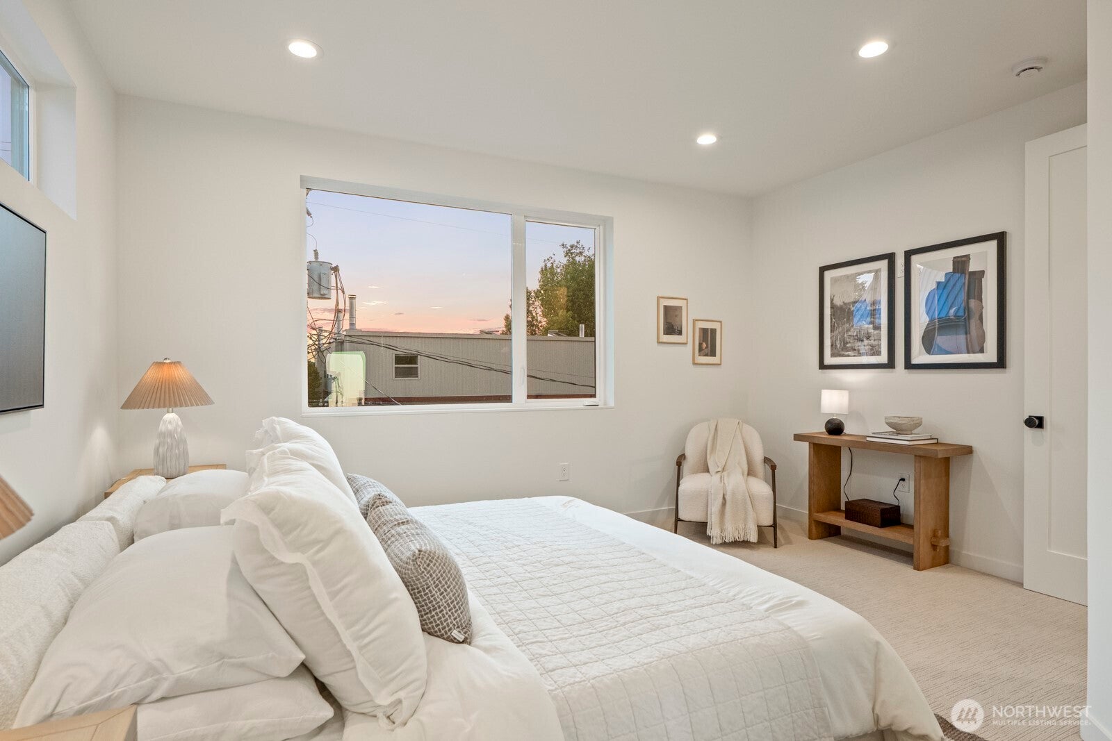 Seattle, Washington, 98116, United States, 3 Bedrooms Bedrooms, ,3 BathroomsBathrooms,Residential,Active,1942352