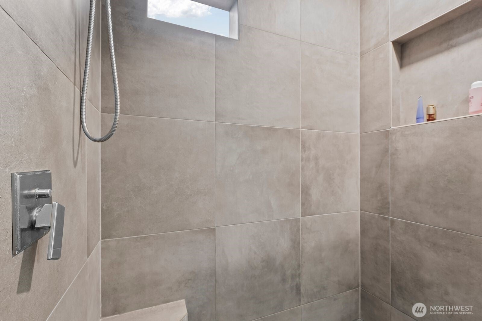 Yakima, Washington, 98908, United States, 1 Bedroom Bedrooms, ,1 BathroomBathrooms,Residential,Active,2013908