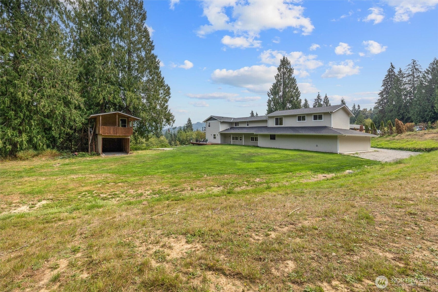Snohomish, Washington, 98290, United States, 3 Bedrooms Bedrooms, ,3 BathroomsBathrooms,Residential,Active,1929406