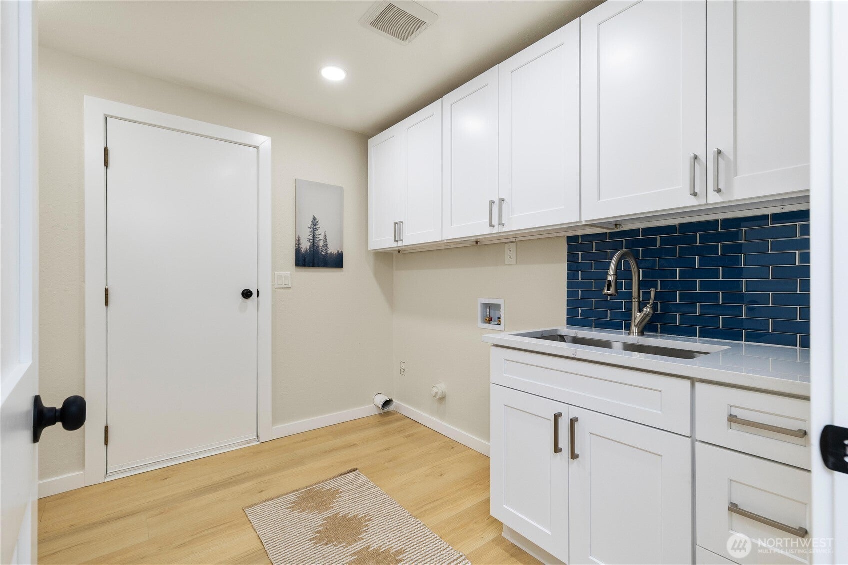 Woodinville, Washington, 98072, United States, 4 Bedrooms Bedrooms, ,3 BathroomsBathrooms,Residential,Active,1952507