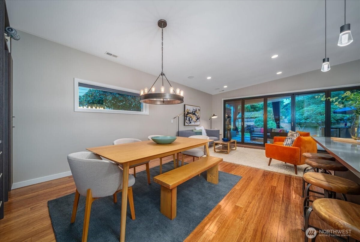 Seattle, Washington, 98177, United States, 4 Bedrooms Bedrooms, ,3 BathroomsBathrooms,Residential,Active,1953640