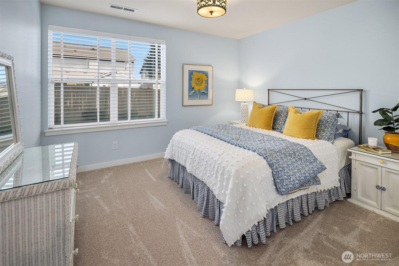 Snoqualmie, Washington, 98065, United States, 5 Bedrooms Bedrooms, ,4 BathroomsBathrooms,Residential,Active,1995292