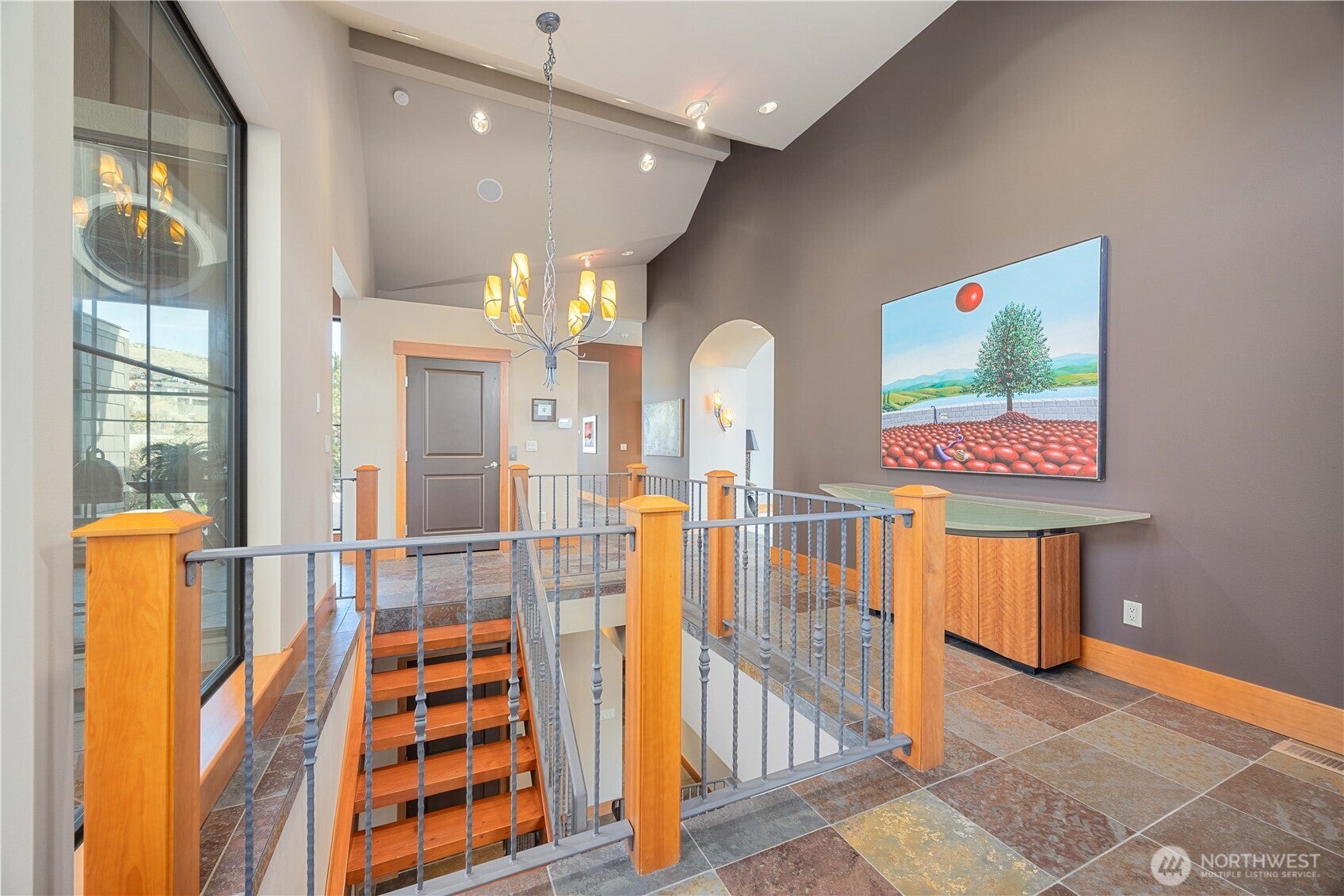 Chelan, Washington, 98816, United States, 4 Bedrooms Bedrooms, ,4 BathroomsBathrooms,Residential,Active,1869141