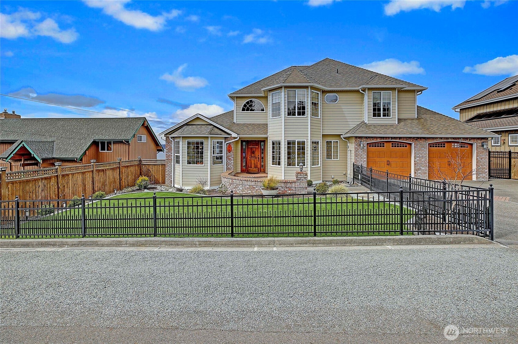 Camano Island, Washington, 98282, United States, 4 Bedrooms Bedrooms, ,3 BathroomsBathrooms,Residential,Active,1973528