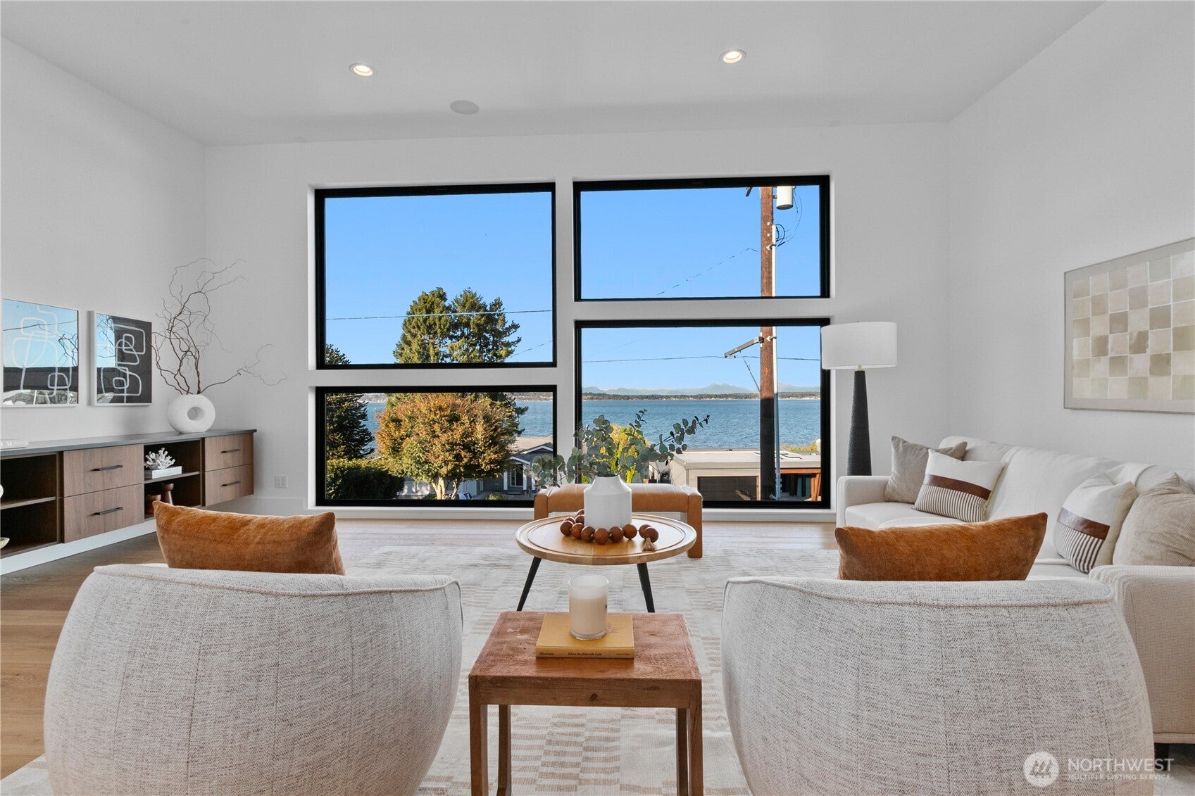 Blaine, Washington, 98230, United States, 3 Bedrooms Bedrooms, ,5 BathroomsBathrooms,Residential,Active,1986880